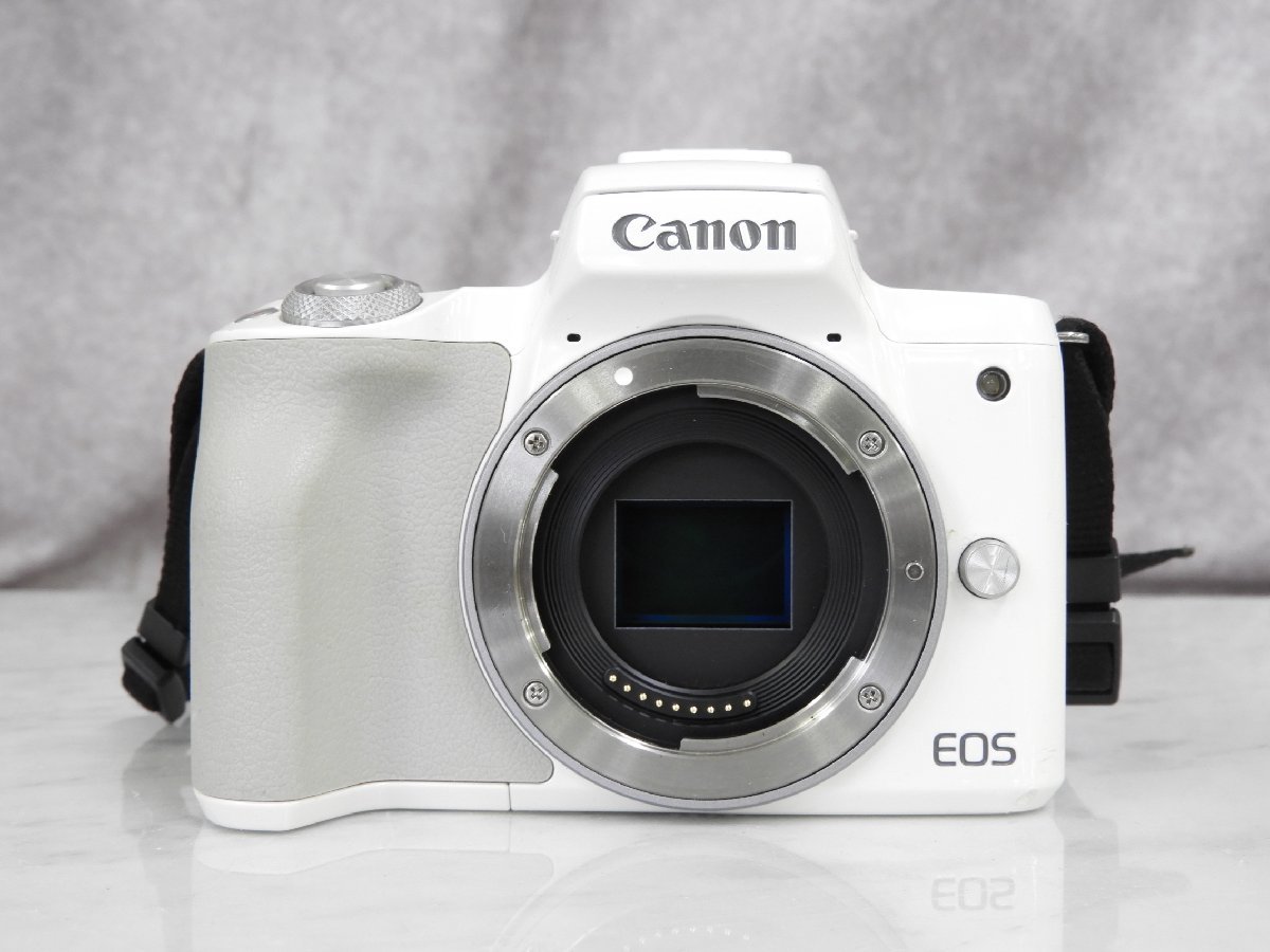 ☆ Canon キヤノン EOS Kiss M ZOOM / LENS EF-M 15-45mm 1:3.5-6.3 IS STM ミラーレス一眼カメラ ☆中古☆_画像2