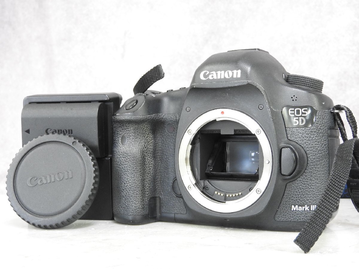 ☆ Canon キャノン デジタル一眼レフカメラ EOS 5D Mark III ボディのみ ☆中古☆_画像1