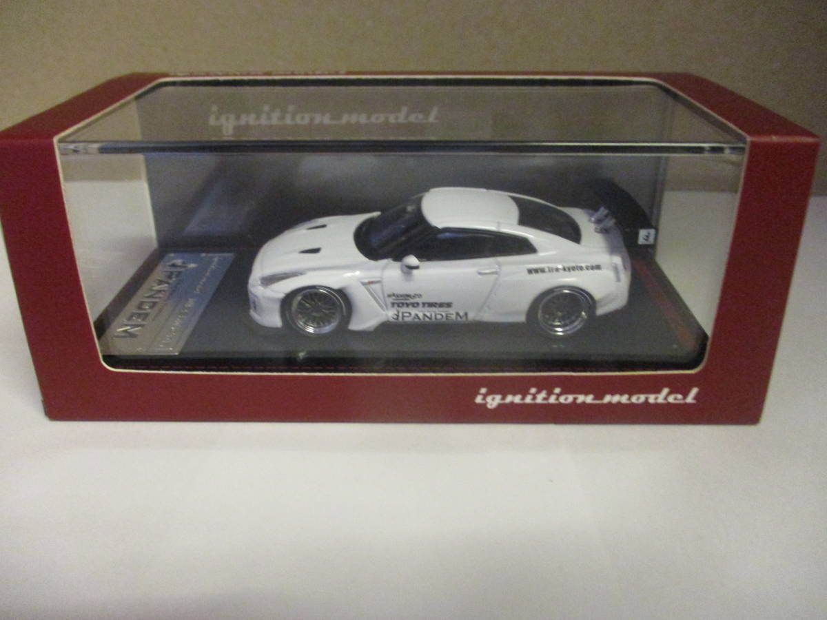 イグニッションモデル PANDEM R35 GT-R WHITE SKYLINE NISSAN 1/64 1745 ニッサン スカイライン GTR パンデム　ホワイト_画像1