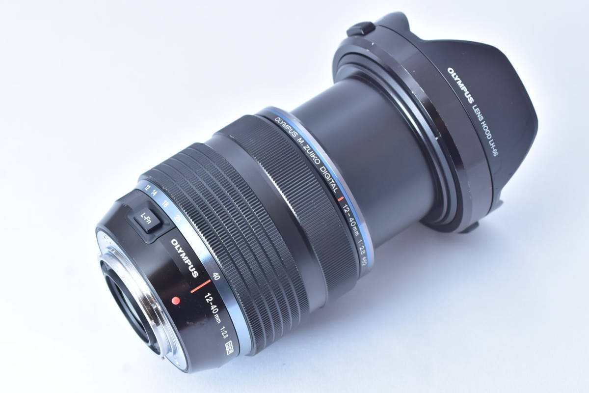 ★ほぼ新品★OLYMPUS オリンパス M.ZUIKO DIGITAL ED 12-40MM F2.8 PRO★フード・フィルター付★透き通る光学系★専門店 動作確認済み★_画像8