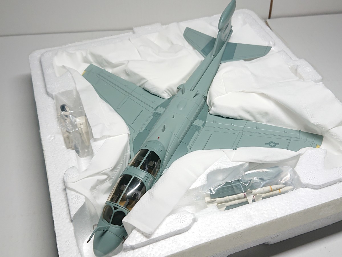 1/72 ホビーマスター グラマン EA-6B プラウラー VAQ-141 シャドウ・ホークス 1991 HA5011_画像2