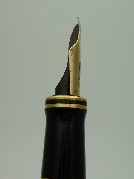 1000円スタート 万年筆 PARKER パーカー DUOFOLD デュオフォールド センテニアル ブラック ペン先14K 585 31刻印 箱付 文房具 10 G709_画像4