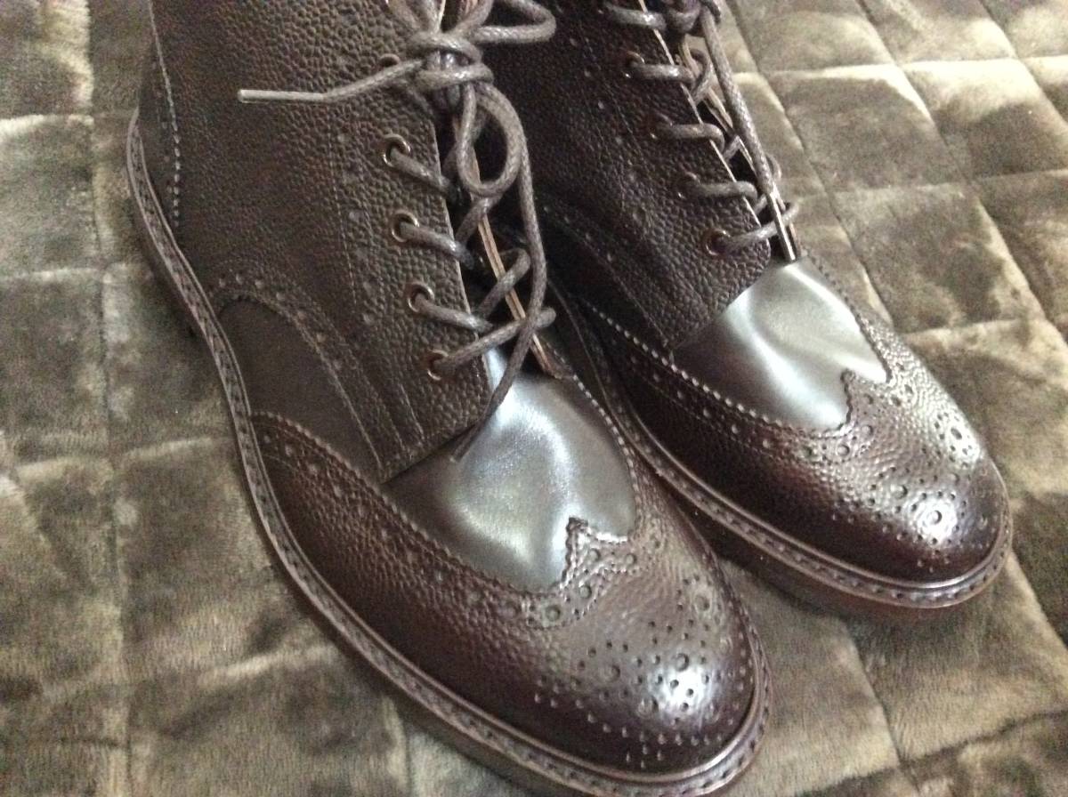 * unused goods * Tricker's * side Zip boots * Britain made 