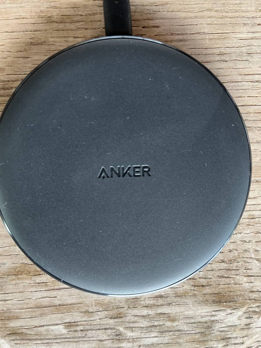 Anker PowerWave 10 Pad ワイヤレス充電器 Qi認証 iPhone 14シリーズ / 13シリーズ Galaxy AirPods 各種対応 最大10W出力 (ブラック)_画像1
