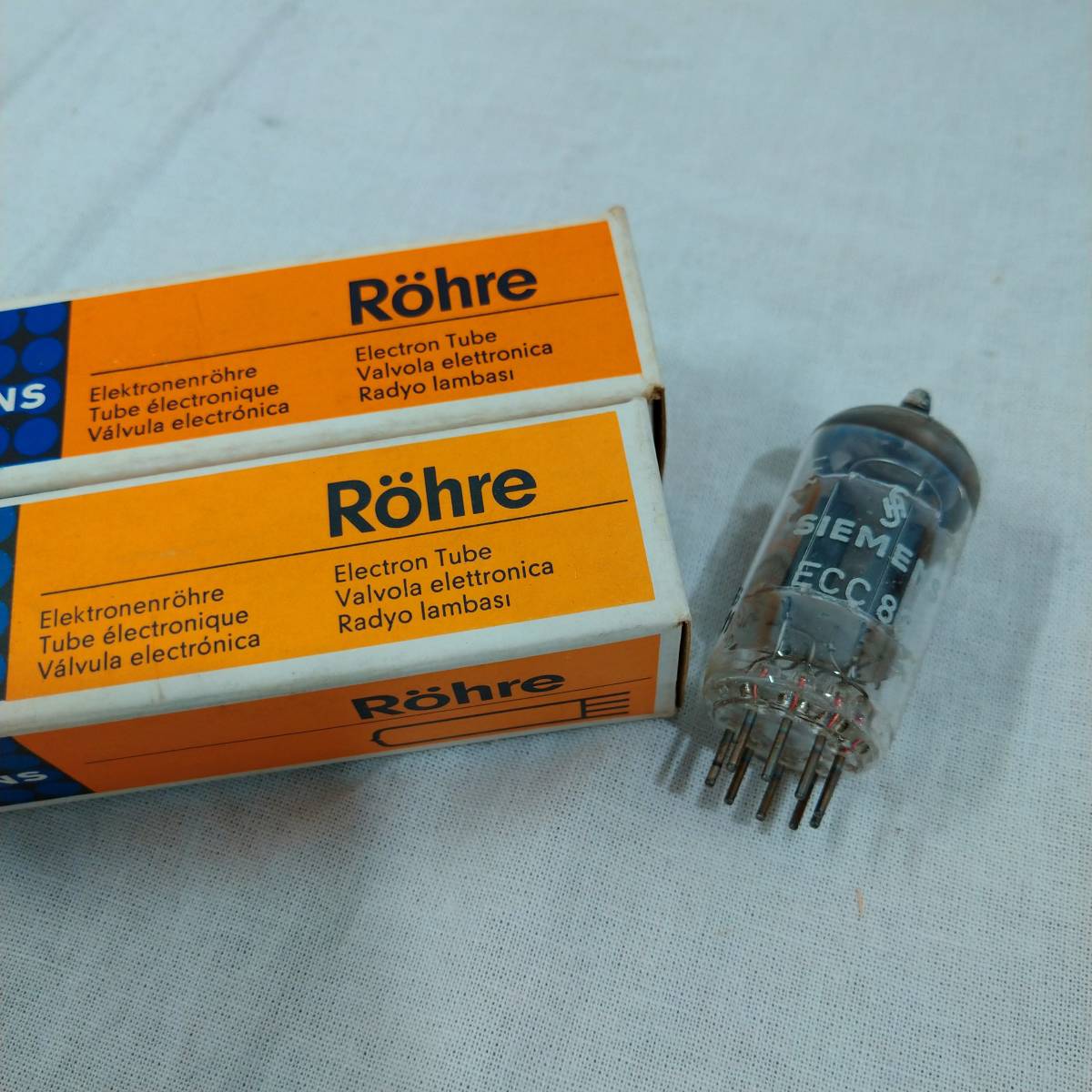 Sản phẩm 【希少】SIEMENS シーメンス 真空管 Rohre ECC82 12AU7 2本