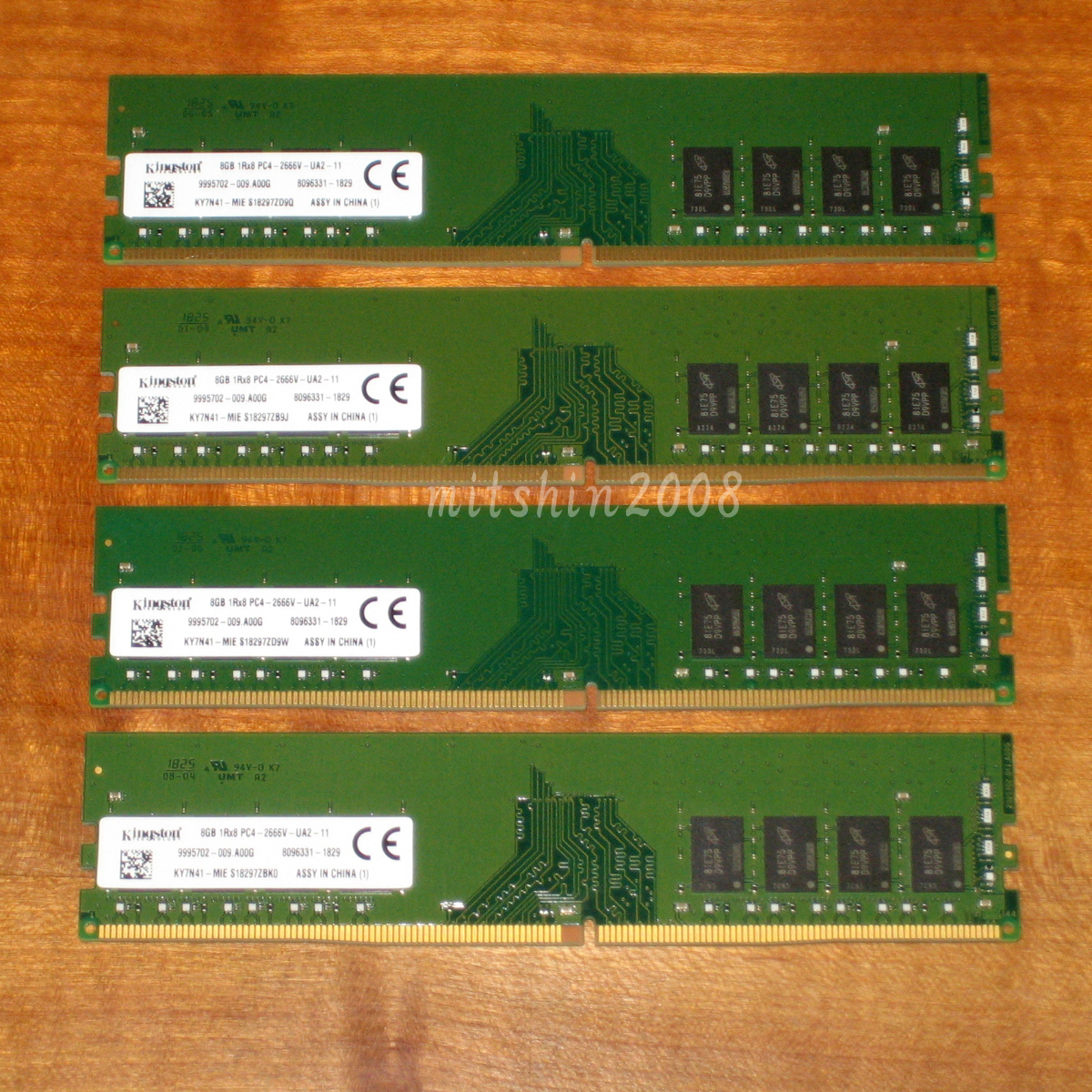 合計32GB(8GB×4枚) DDR4-2666 Kingston/Micron PC4-2666V-UA2-11 (PC4-21300) 1Rx8 動作確認済 クリックポストなら送料185円 [No.786]_【画像１】本商品一式(メモリ表面)