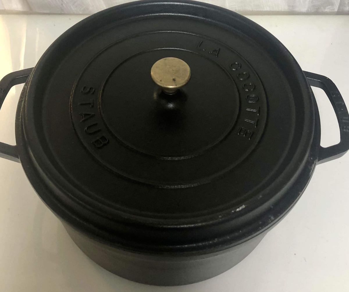 BIG SALE ★★おすすめ★★ STAUB USED BLACK BIG COCOTTE ROUND 28Cm (11)(高さ19cm)ストウブ 黒ピコ ココット ラウンド 28cm 中古です。_画像2