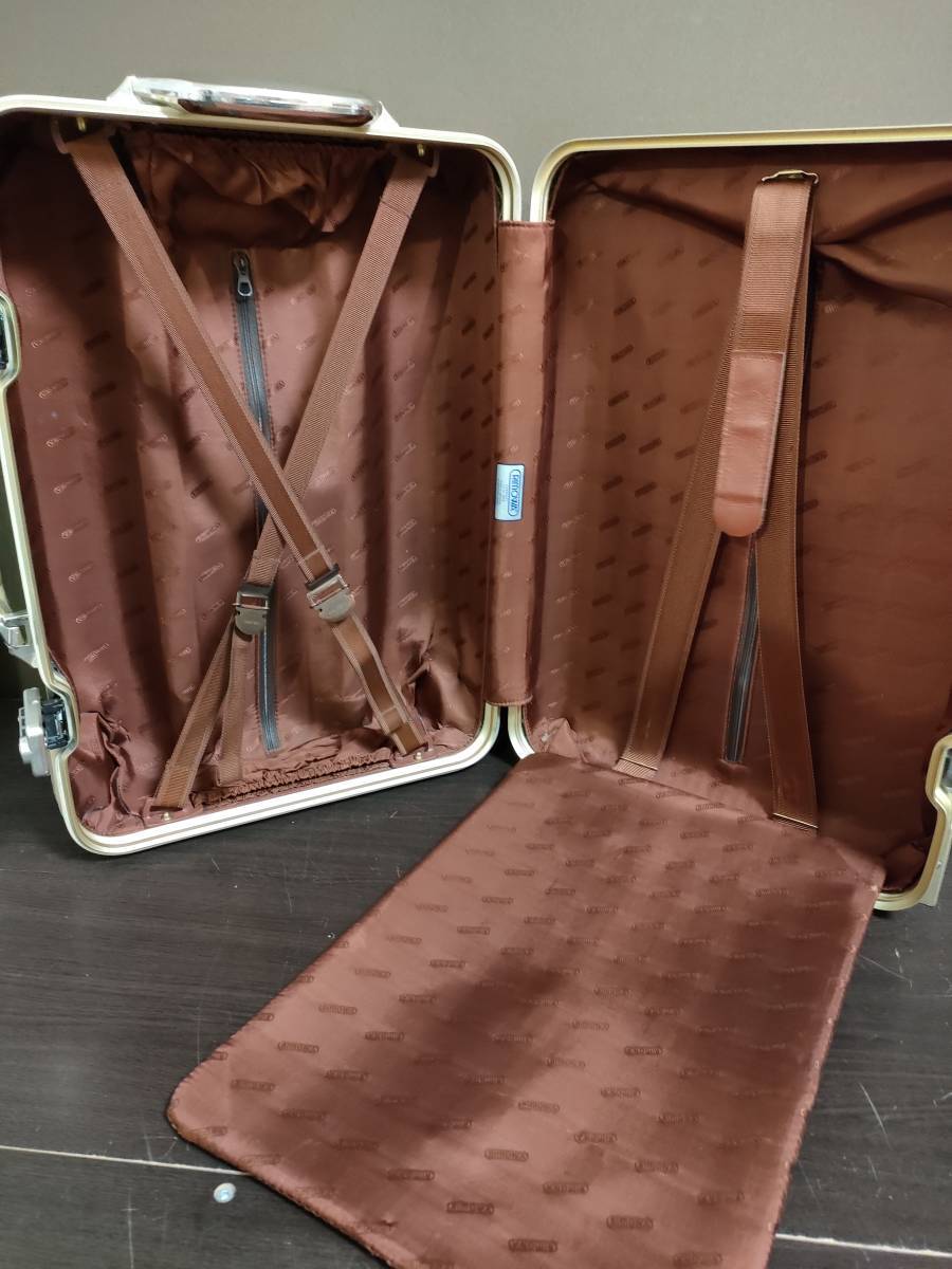 RIMOWA超絶稀少廃盤エイプ別注トパーズゴールド２輪キャビントロリー35L！金属製TSA006ロック黒ロゴ！2009年ドイツ製！_画像8