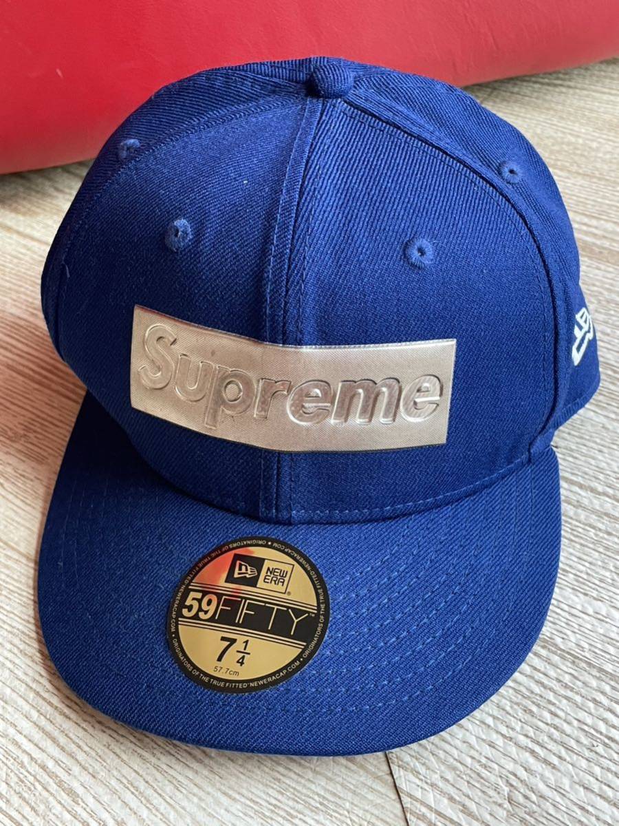 Supreme NEW ERA Metallic ロゴ　ニューエラ ボックスロゴ　メタリック　ブルー　7 4\1 （57.7cm）キム拓着用　シュプリーム　レア　希少品_画像1