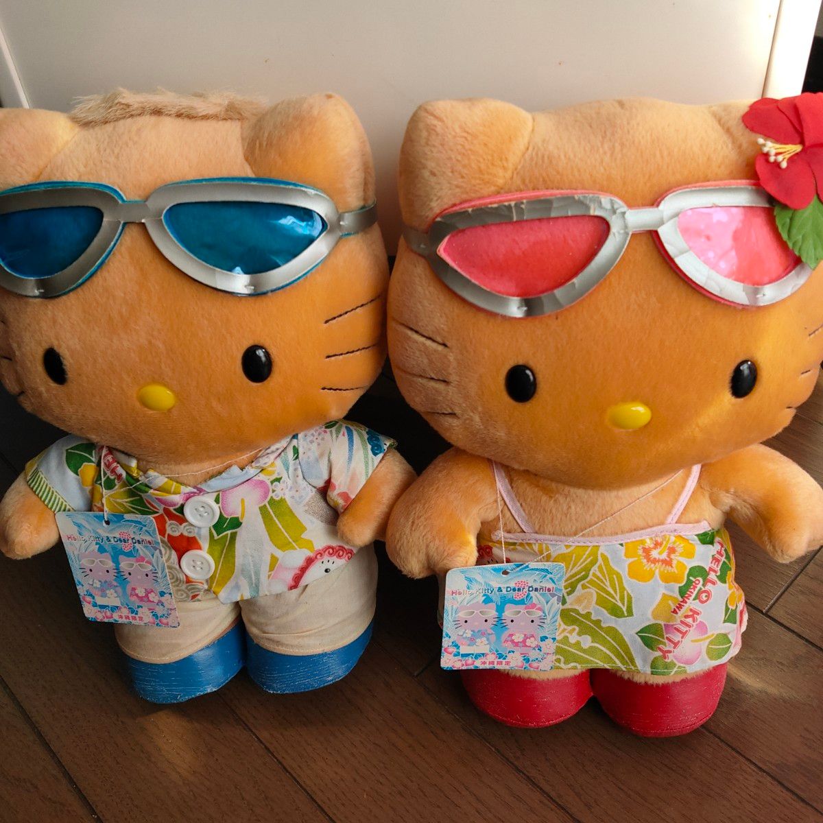 ハローキティu0026ダニエル 日焼けキティちゃん 沖縄限定-
