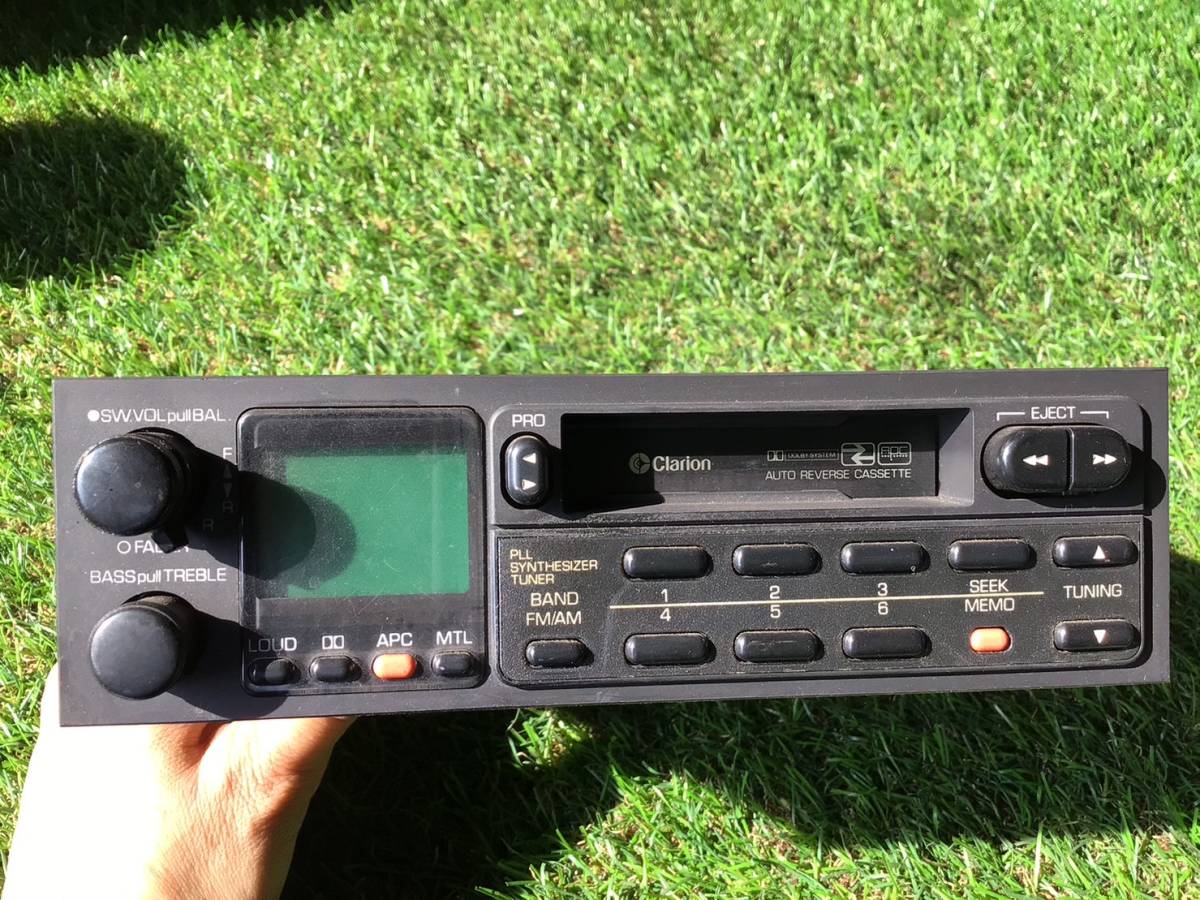 JT150 Showa era 63 year Gemini fender Clarion AM/FM radio cassette deck C2 231107 ② same day shipping possible Isuzu old car 833 60s