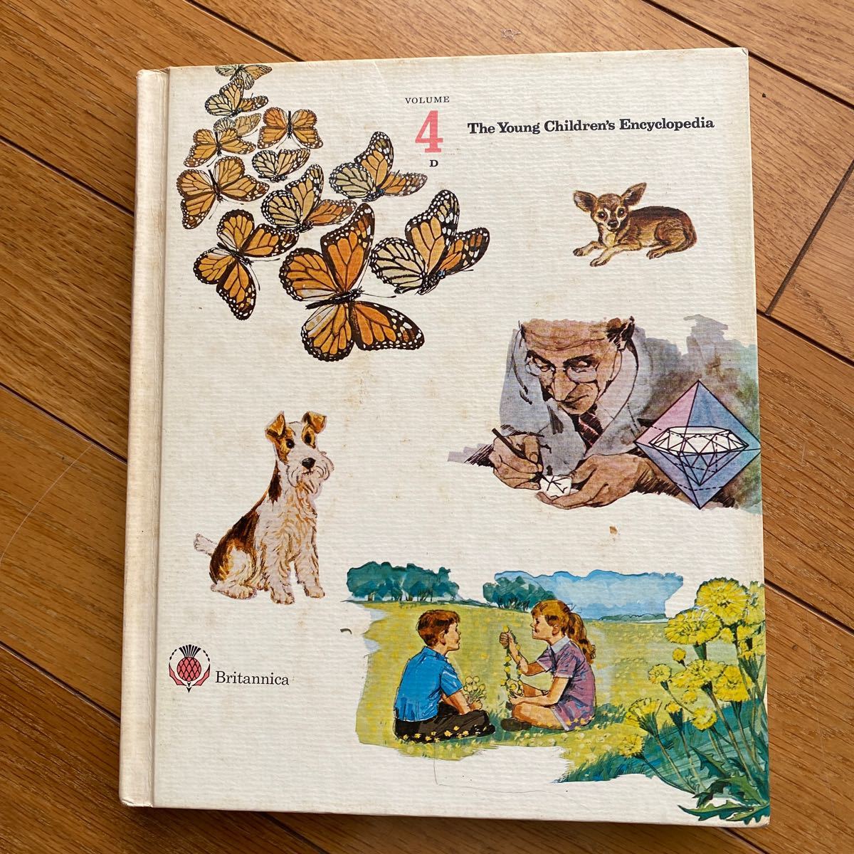 The Young Children’s Encyclopedia 4 Britannica 洋書　　　絵本_画像1