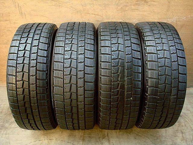 溝有215/55R16 93Q ダンロップWINTER MAXX WM01 スタッドレス2017年製