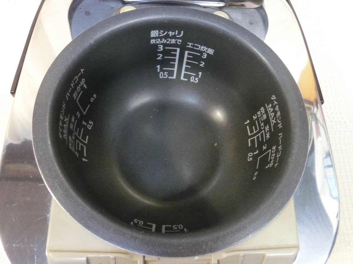 ● Panasonic 可変圧力 ジャー炊飯器 3合炊き SR-JX056-K 17年製 ●_画像4
