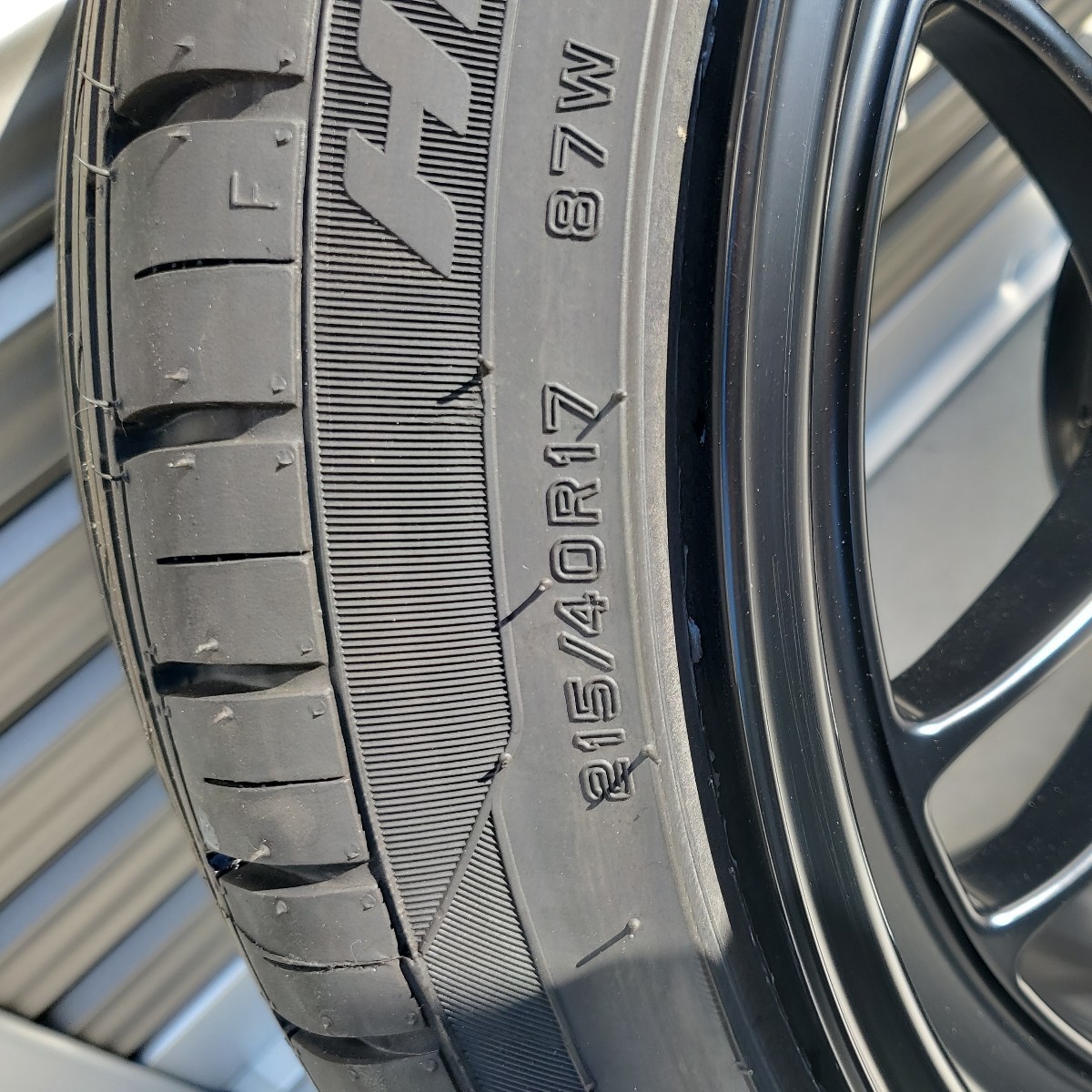 エンケイ RPF1 9J+22 Rサイズ マッドブラック ENKEI 軽量 215/40R17 ハイフライ 引っ張り_画像9