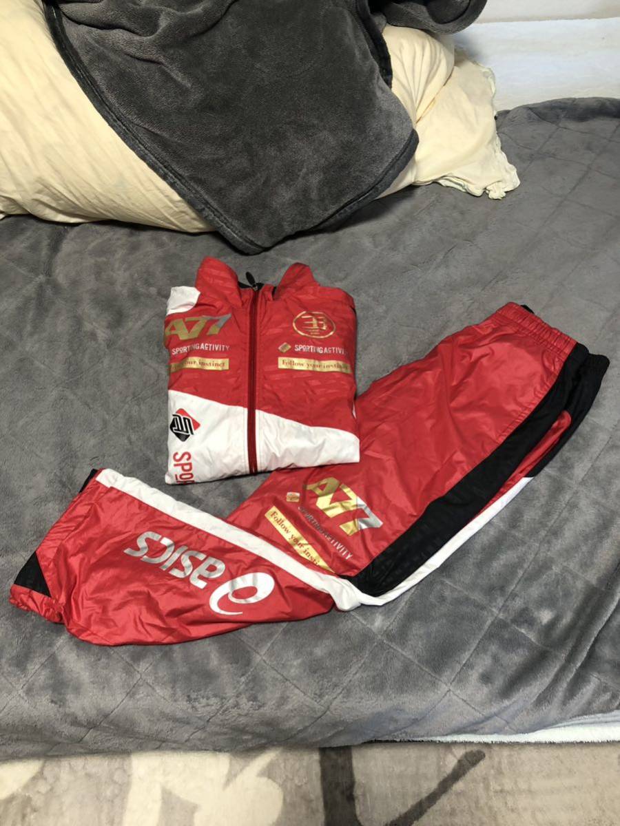 asics Asics A77 windbreaker top and bottom set red M size reverse side nappy have 