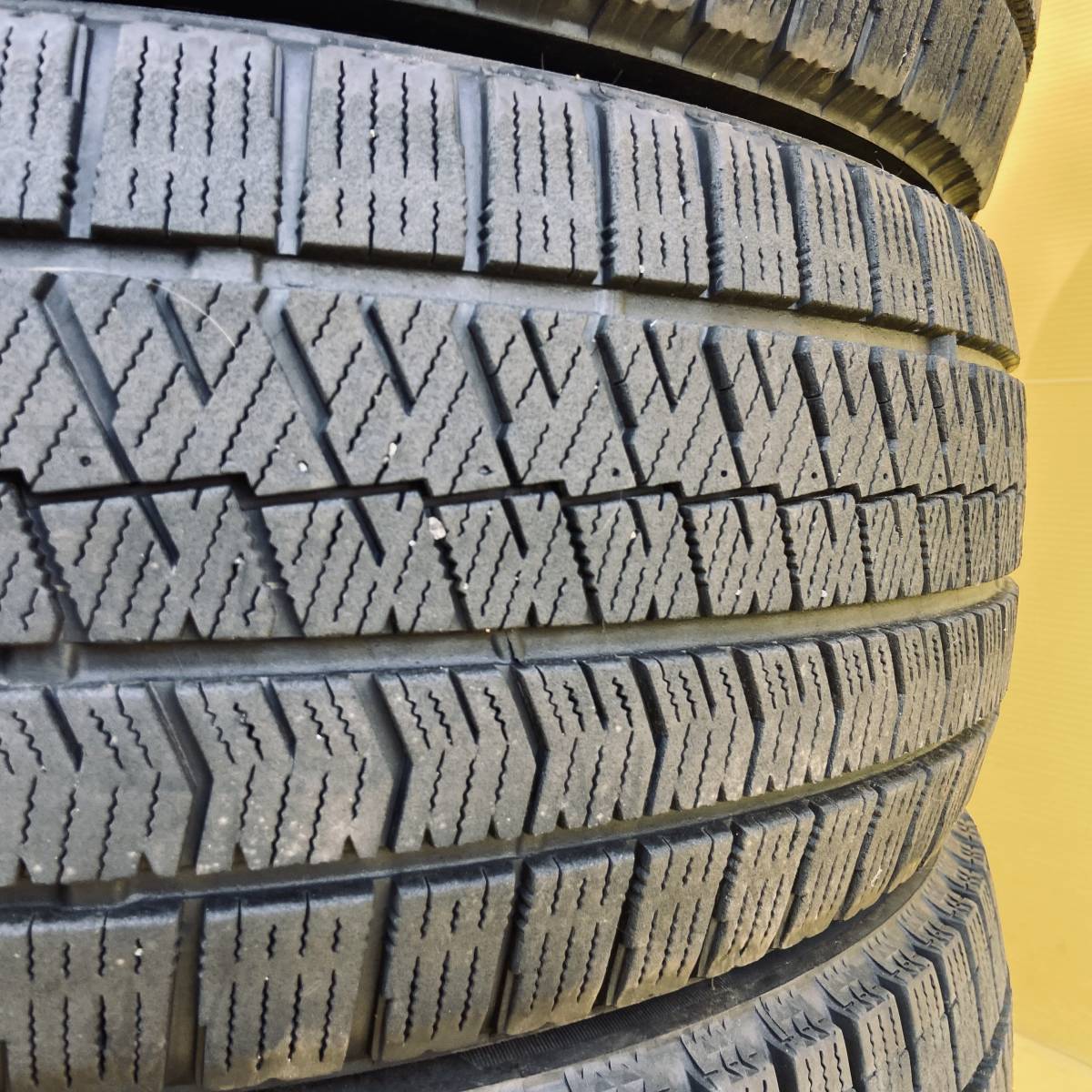 No.1009 BRIDGESTONE 225/45R18 91Q スタッドレスタイヤ　4本セット　2021年製_画像8