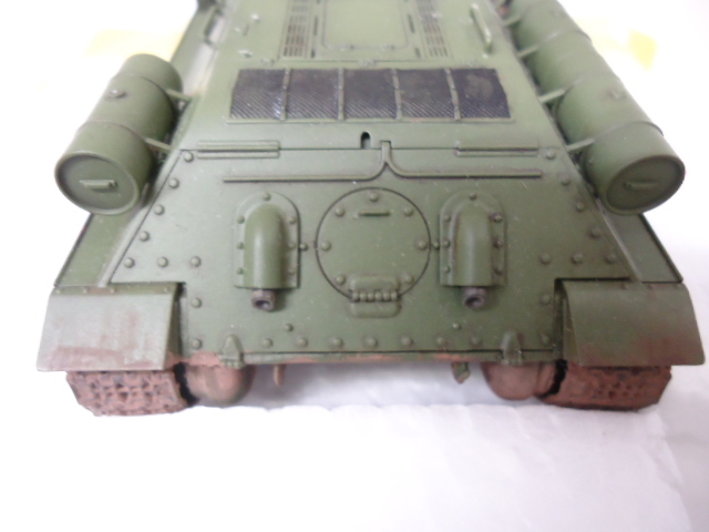 タミヤ 1/35 ソビエトT34/85中戦車 組立・塗装済み 完成品 プラモデル _画像7