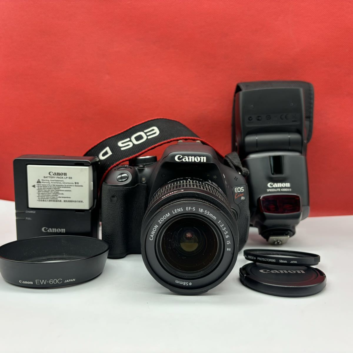 ◆ Canon EOS Kiss X5 デジタル一眼レフカメラ ZOOM LENS EF-S 18-55mm F3.5-5.6 IS Ⅱ 動作確認済 430EX Ⅱ ストロボ バッテリー キャノン_画像1