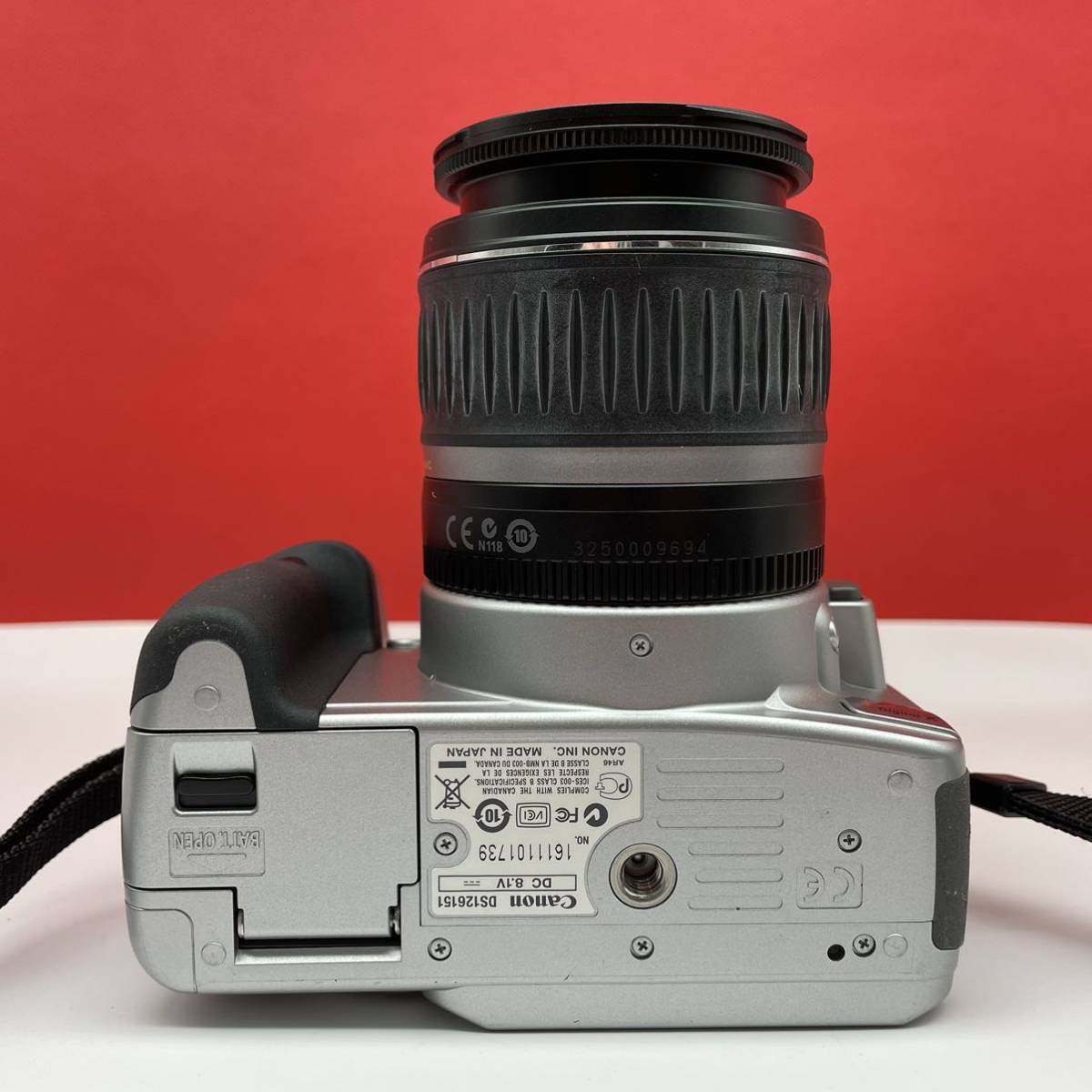 □ Canon EOS Kiss Digital X キット デジタル一眼レフカメラ EF-S 18-55mm F3.5-5.6 II USM 動作確認済 バッテリー 充電器 キャノン_画像6
