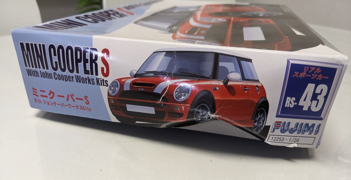 MINI COOPER S プラモデル　ミニクーパーS ジョンクーパーワークス　未組立　未使用　箱ヘコミあり_画像2