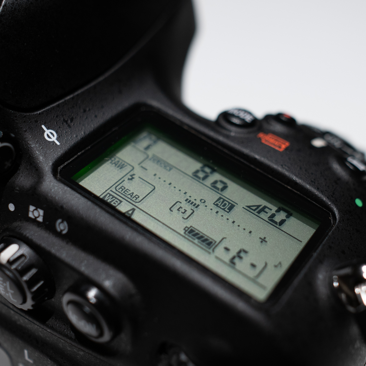  ☆美品・完動品☆ Nikon D800 シャッター数3559 付属品完備 予備バッテリー_画像6