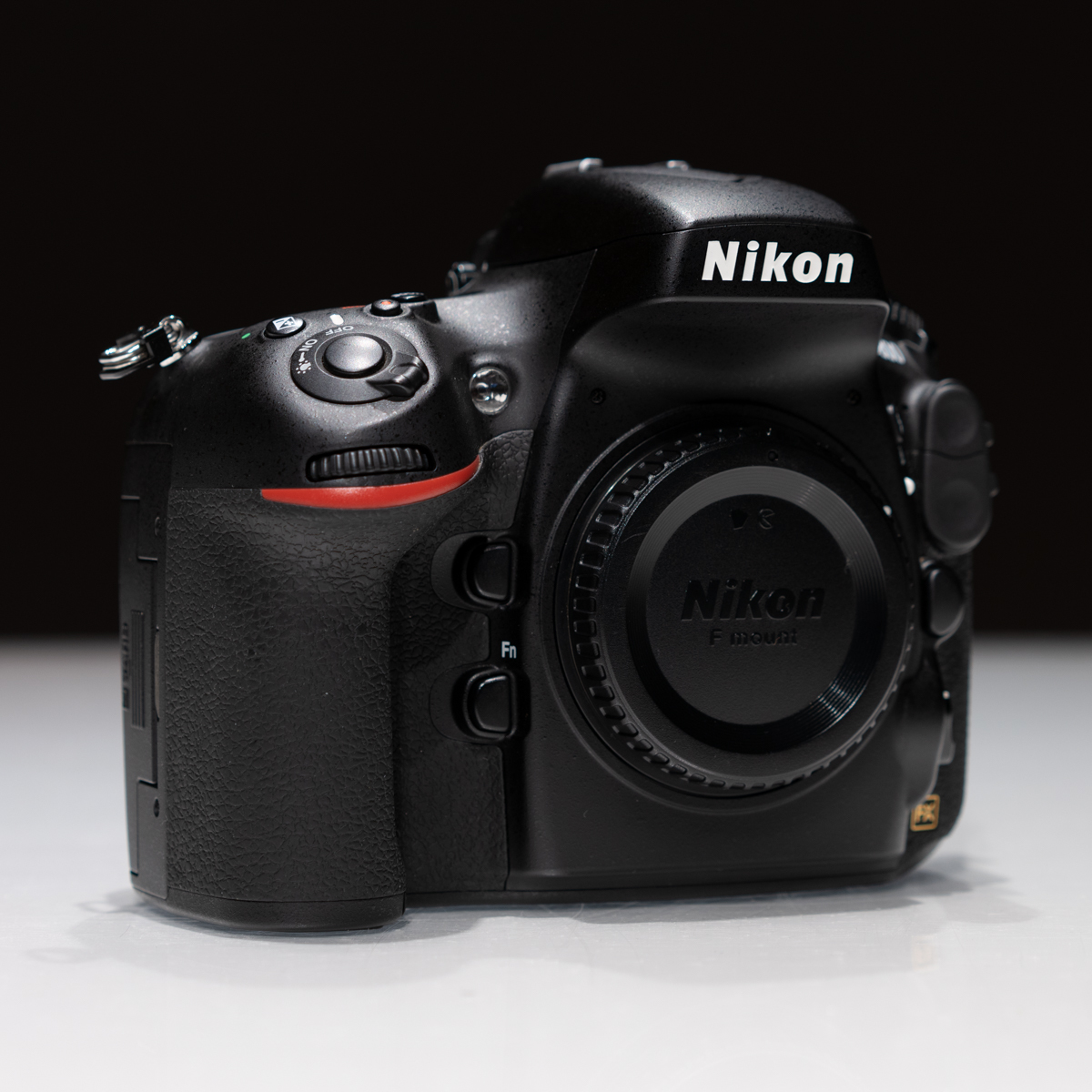  ☆美品・完動品☆ Nikon D800 シャッター数3559 付属品完備 予備バッテリー_画像3