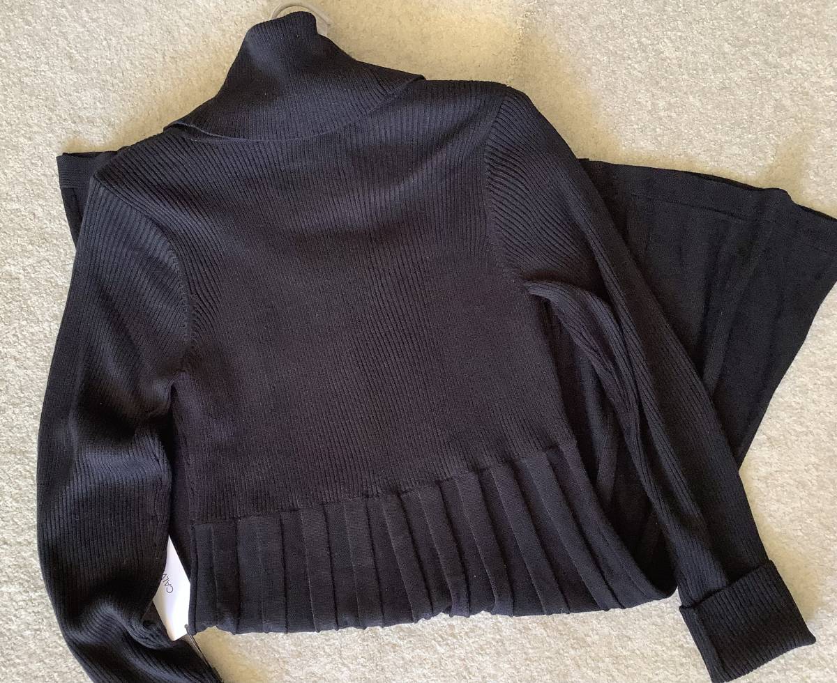 Calvin Kleinカルバンクライン新品L♪黒のカウルネックのフィット＆フレアーリブ編みセーターワンピース_後ろの平置き画像