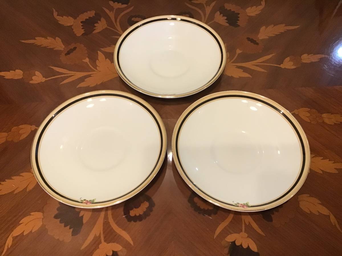 ウェッジウッド　WEDGWOOD CLIO クリオ　旧刻印　Bone China 金彩 England ソーサー　皿　3枚セット_画像2