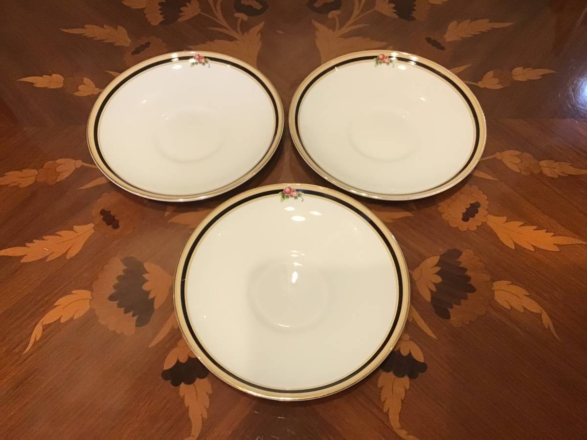 ウェッジウッド　WEDGWOOD CLIO クリオ　旧刻印　Bone China 金彩 England ソーサー　皿　3枚セット_画像1