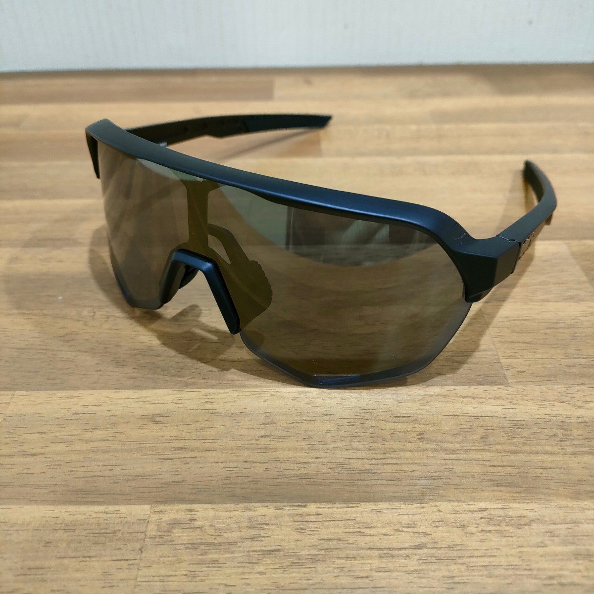 100% S2 Matte Black Gold ミラーレンズ サングラス