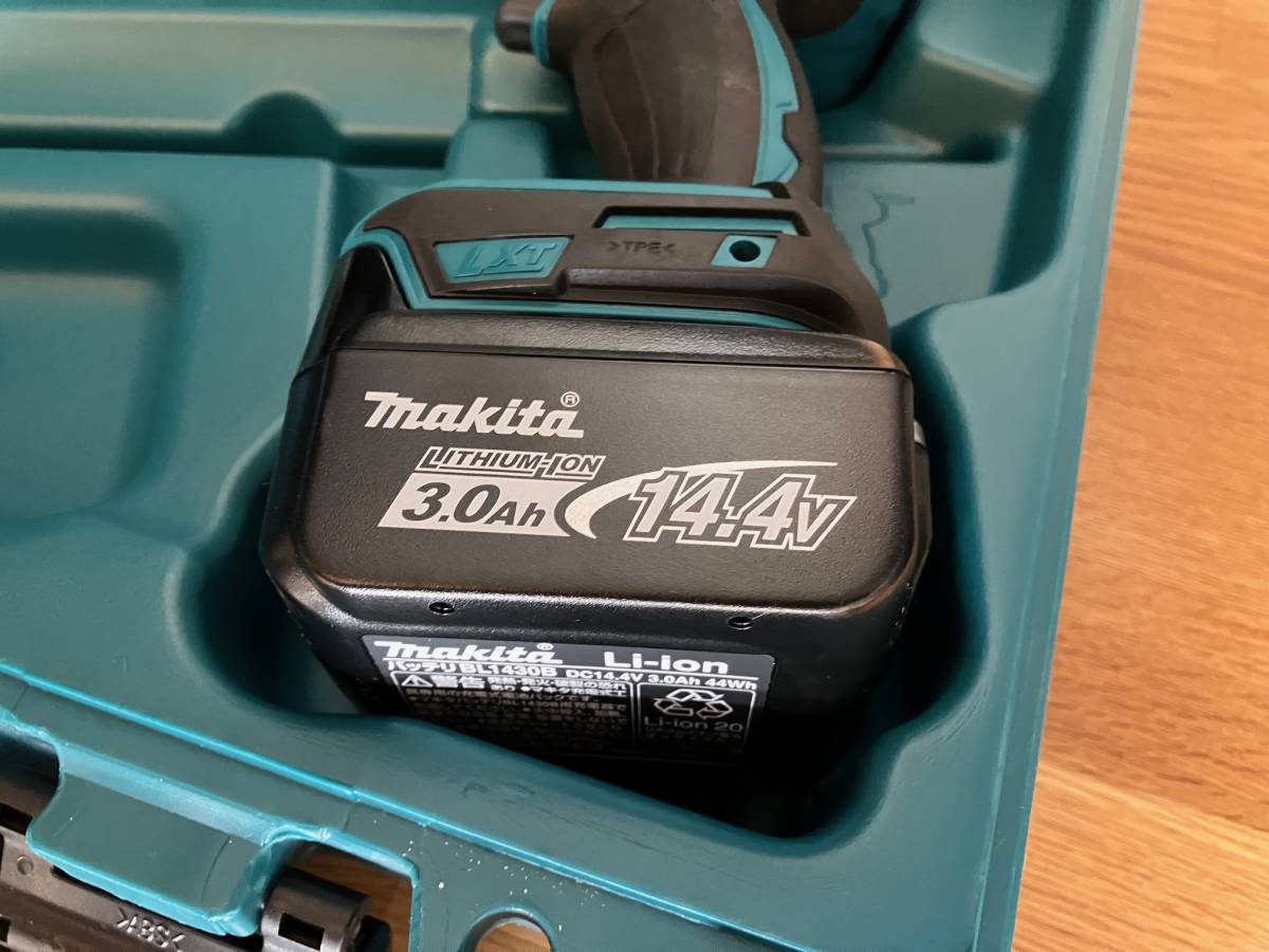 ★　マキタ　makita　充電式コーキングガン　CG140DRF 14.4V 3.0Ah バッテリー１個＋充電器セット　★ _画像3