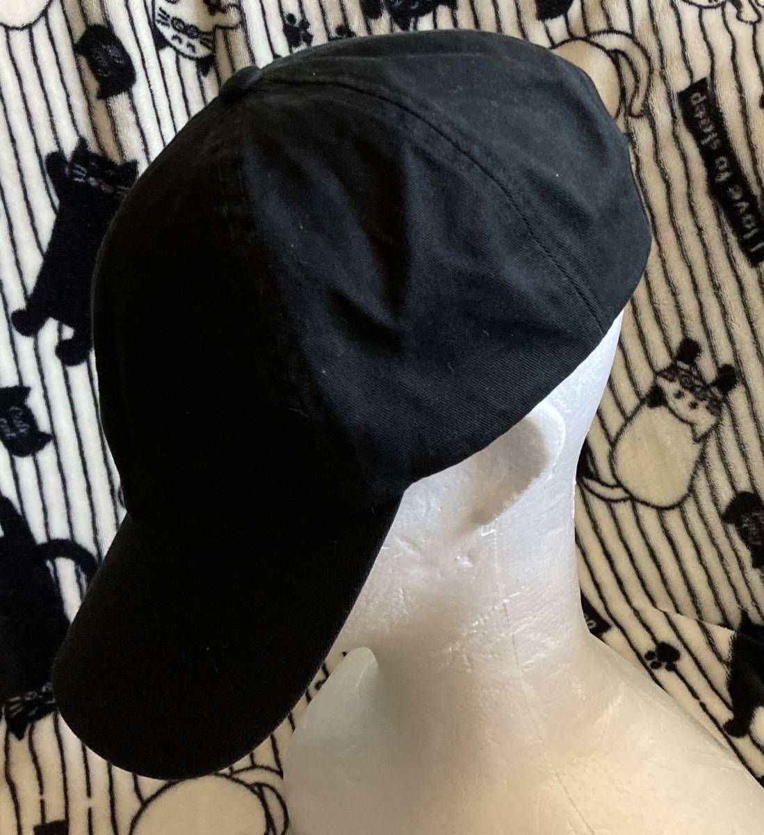 超シンプル!!スナップバックキャップ【GU ジーユー】ブラック黒カラー帽子CAP/フリーサイズ/男女OK/ユニセックス仕様_画像2