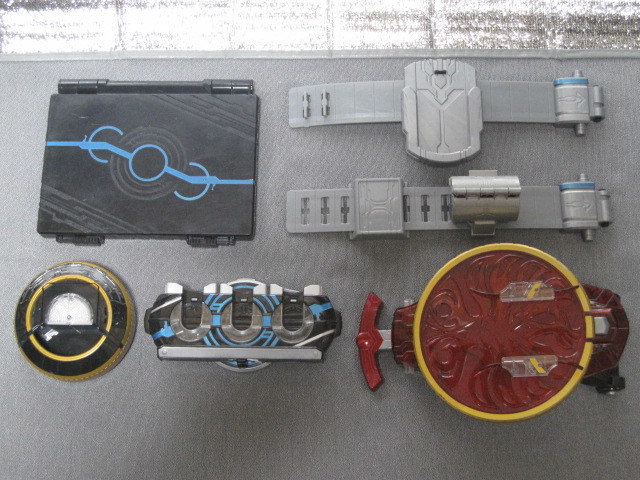 DXオーズドライバー　DXオーメダル　２１枚　フルコンボ　　オーメダルホルダー　タジャスピナー　仮面ライダーオーズ　オーズドライバー