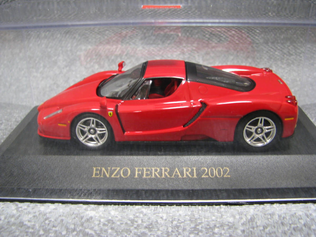 16１. 未展示　イクソ　1/43　エンツォ フェラーリ 2002　レッド　iXO　ENZO FERRARI　ミニカー_画像2