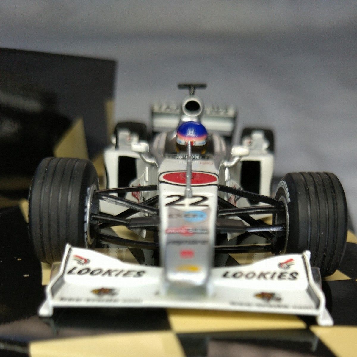 ミニカー 1/43 ミニチャンプス BAR HONDA 02  J.VILLENEUVE