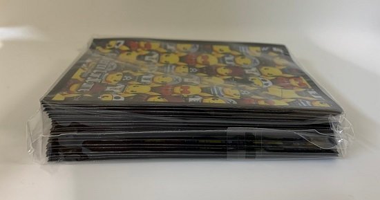 ■【未開封品】ポケモンカードゲーム デッキシールド スリーブ　スペシャルBOX　団員ごっこピカチュウ 　64枚入り_画像3