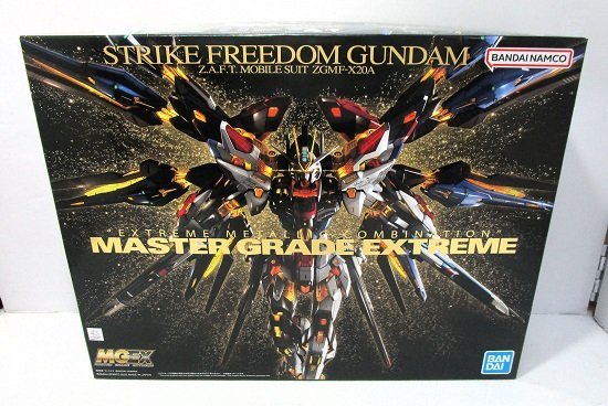 □【未組立】MGEX 1/100 ZGMF-X20A ストライクフリーダムガンダム 機動