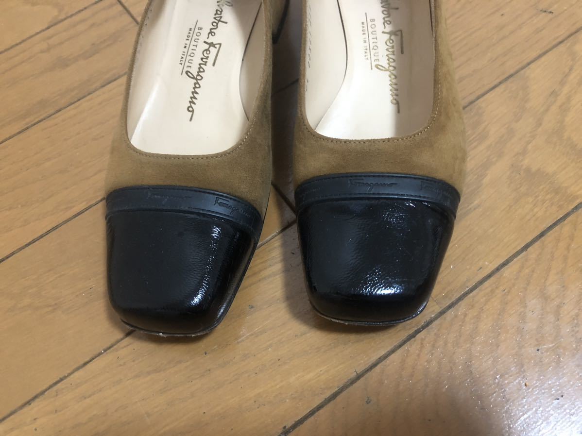 中古品☆フェラガモ 6 D リボン スエード Ferragamo レザー レディース シューズ_画像2