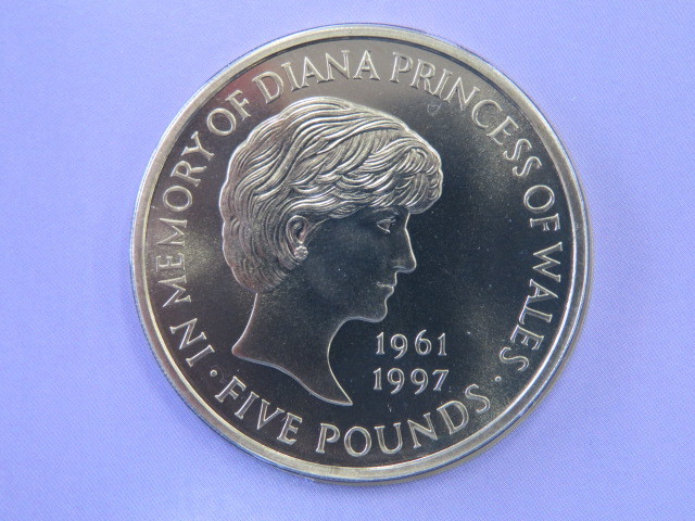  原文:【1106-E】 ダイアナ妃 メモリアルコイン ５ポンド 1999年 DIANA PRINCESS OF WALES MEMORIAL COIN (２セット計１０ポンド分)