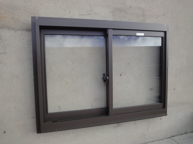 トステム　窓　サッシ　アルミ　半外付　W780ｘH570mm　07405　オータムブラウン　アトモスⅡ　リフォーム　修理　取替え　透明ガラス_画像8