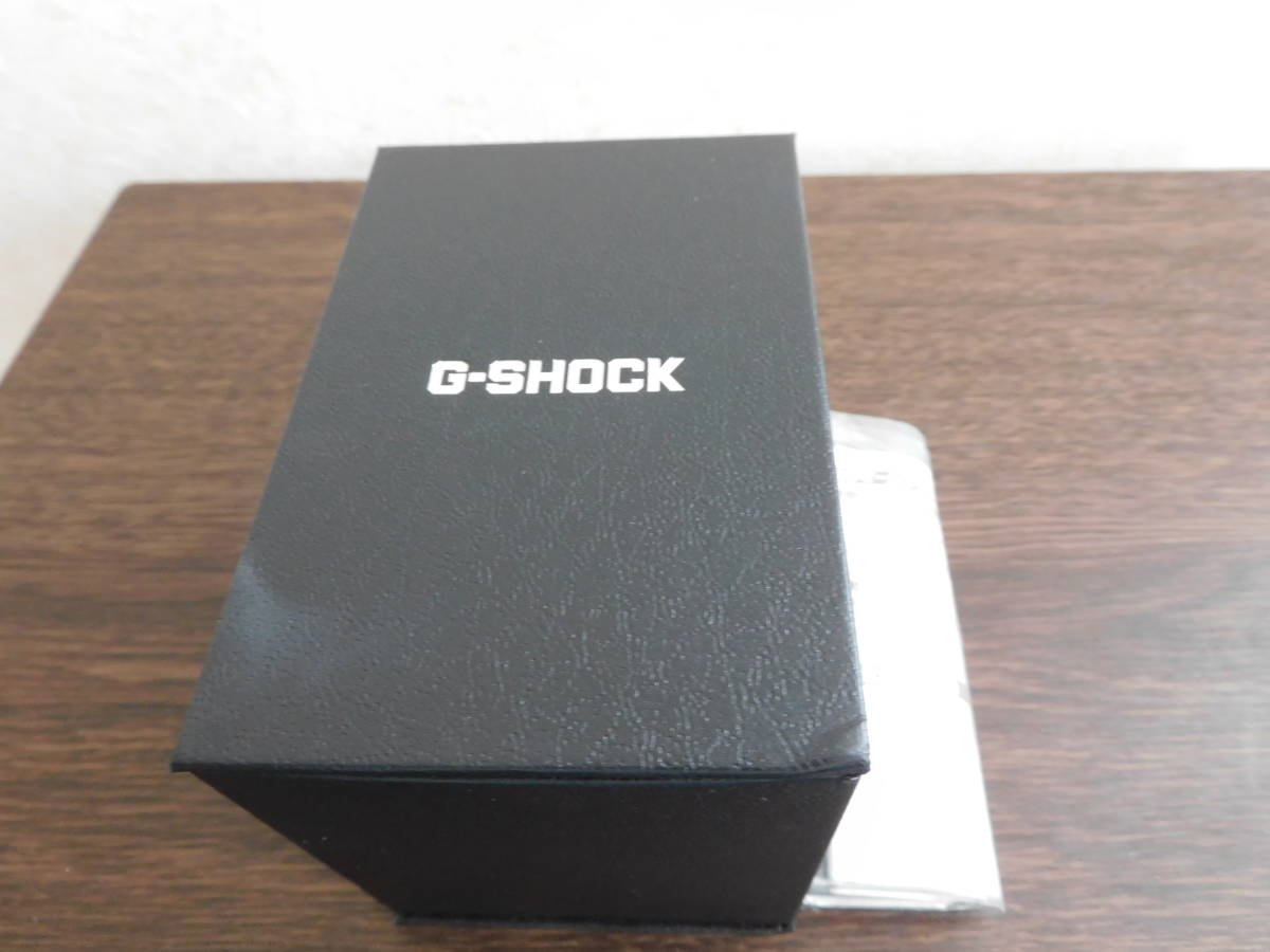 CASIOカシオ　G-SHOCK GMW-B5000-1JF（中古品）_画像9