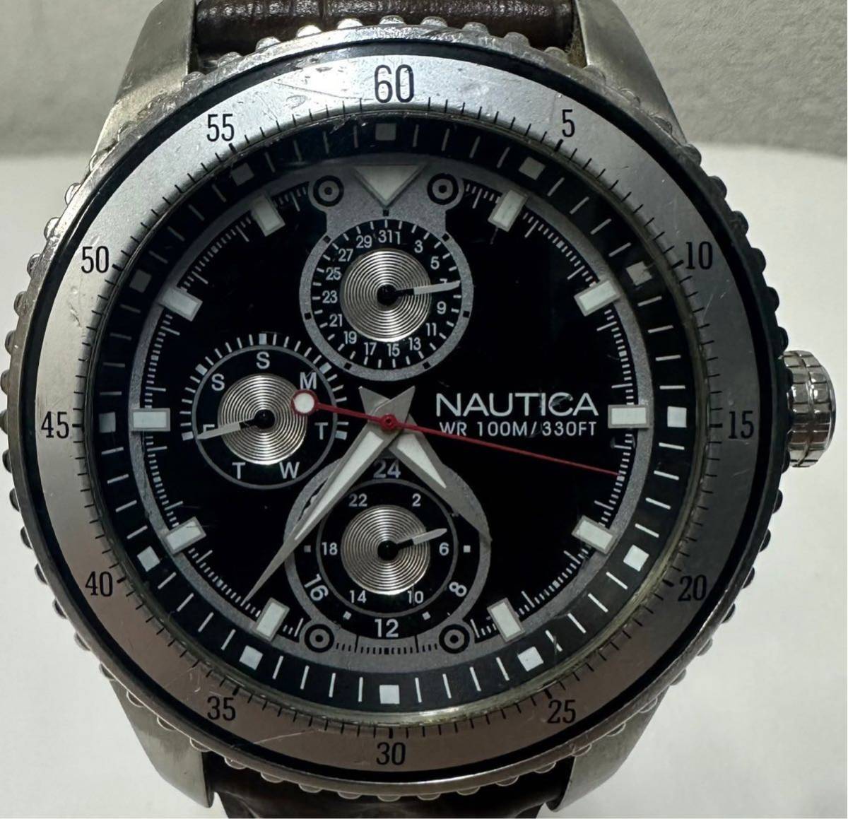 NAUTICA ノーティカ A14581G WR 100M/330FT クロノグラフ QZ デイト 腕時計 ブラック文字盤 _画像2