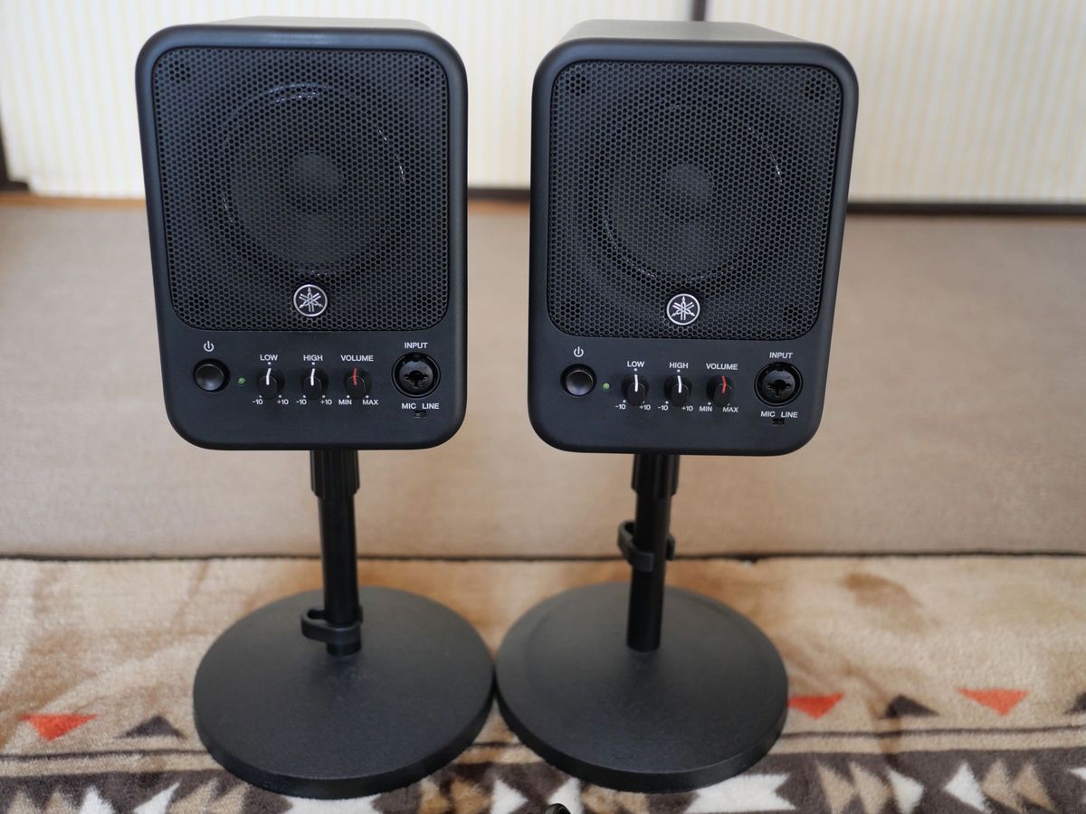 YAMAHA MS101-4 スタンド付き パワードモニタースピーカー ペア YAMAHA MS101-4 スタンド付き パワードモニタースピーカー ペア