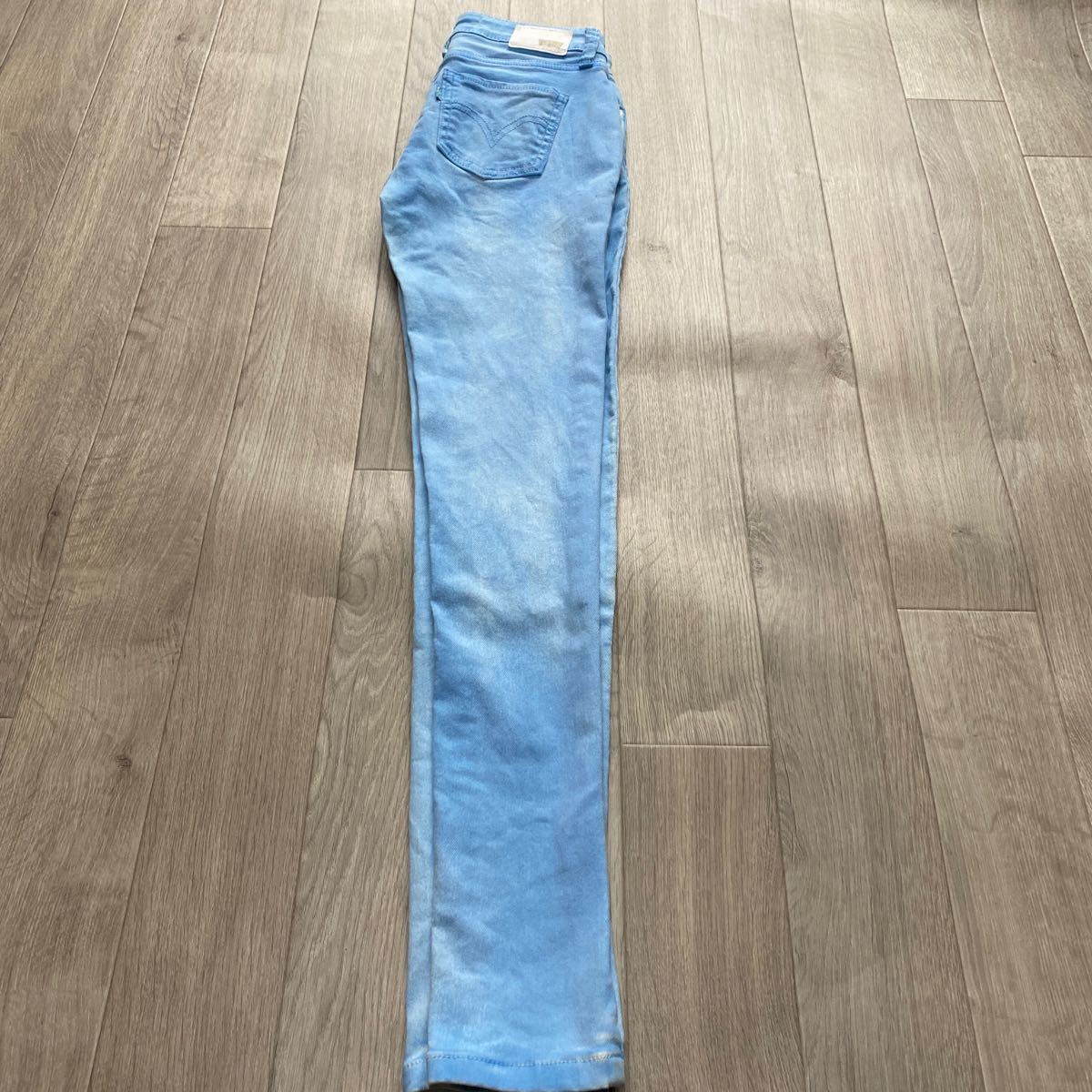 送料無料 古着カラーパンツ【Levi's legging W26×L30】