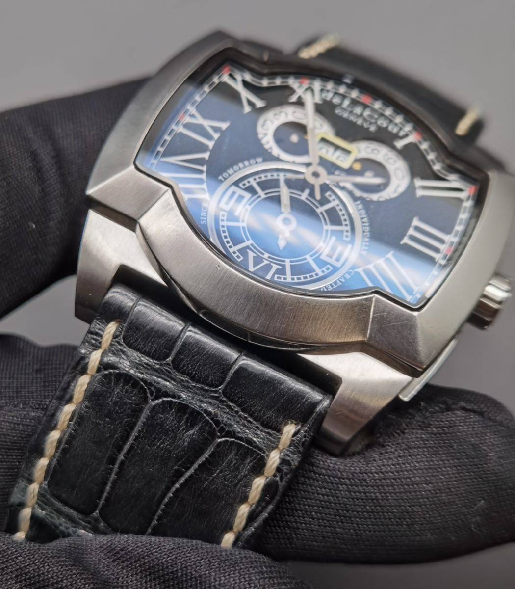 中古 deLaCour ドゥラクール サクラ SAQRA 500本限定 ビッグデイト GMT 黒文字盤 裏スケルトン ステンレス 自動巻き メンズ 腕時計_画像6