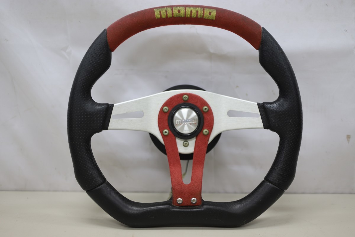 MOMO モモステ TREK トレック TYP R35-KBA レザー RED レッド ステアリング ハンドル（A1178）_画像1