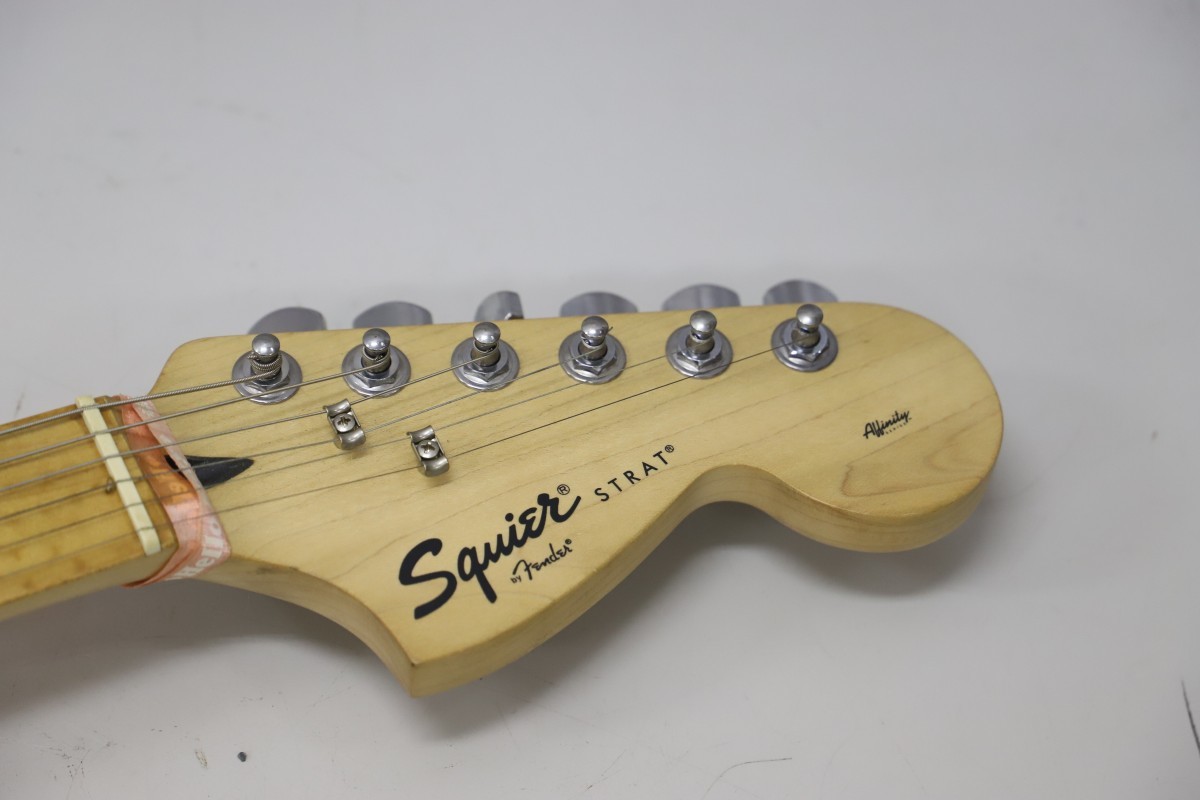 Squier by Fender ハローキティ エレキギター スクワイア フェンダー ストラト Hello Kitty（F1465）_画像2