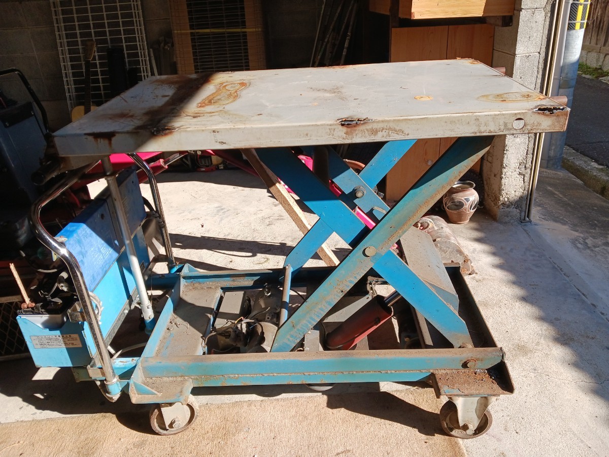 花岡車両(株) 電動油圧式昇降台車 電動昇降 耐荷重約1000kg 金型 花岡車両(株) 電動油圧式昇降台車 電動昇降 耐荷重約1000kg 金型