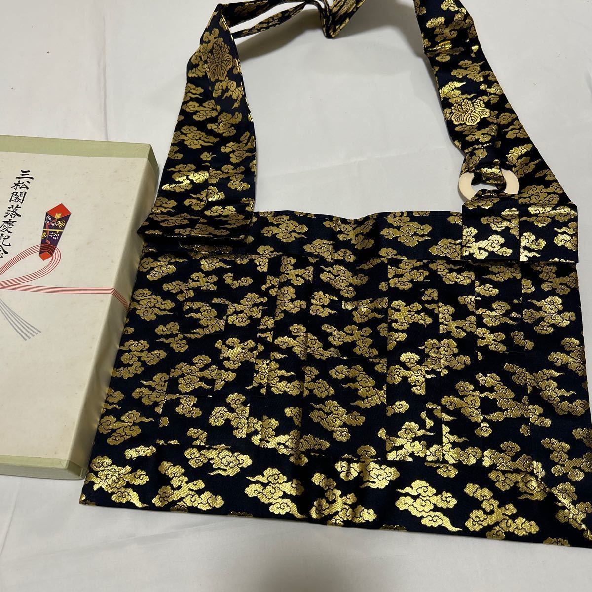Yahoo!オークション - 未使用品【金襴絡子】曹洞宗 冬用 正絹 禅 Yahoo!オークション - 未使用品【金襴絡子】曹洞宗 冬用 正絹 禅